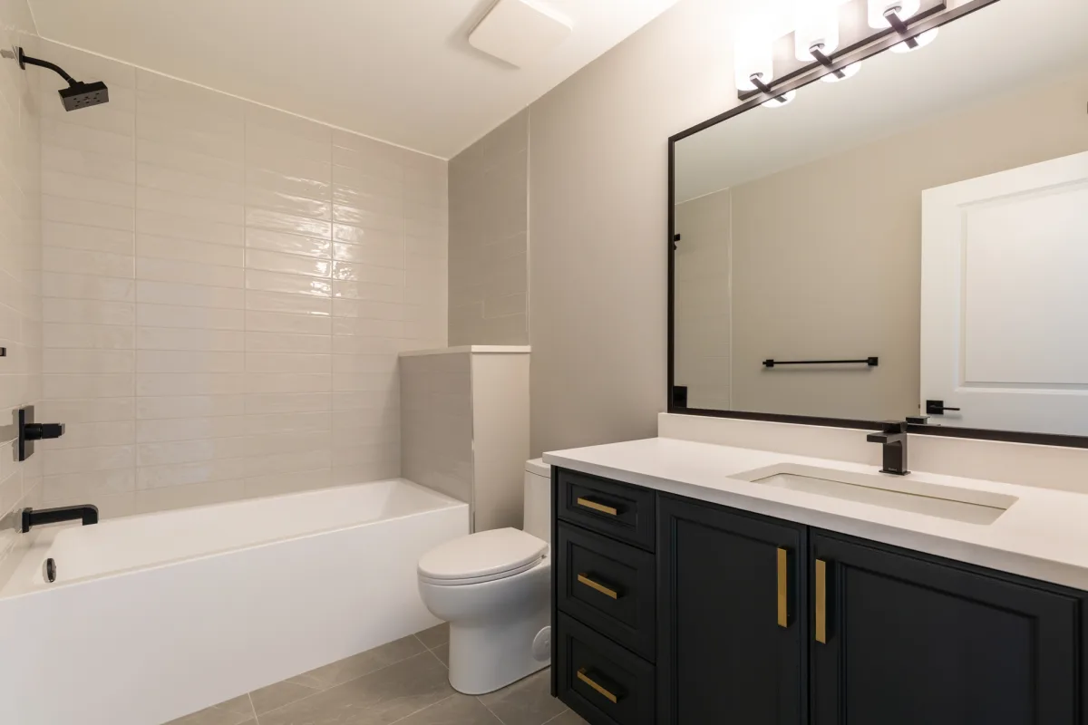 Thomas Luxury Fourplex gallery 17
