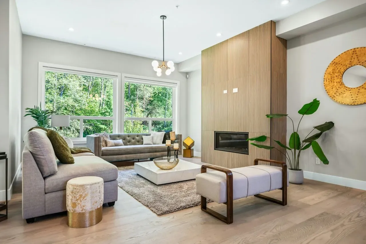 Sapphire Living image 5
