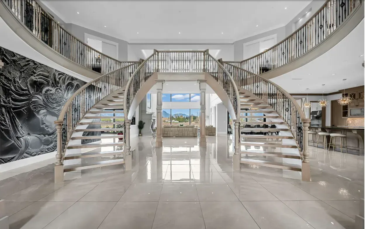Luxury custom homes interior